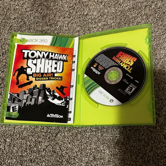 Tony hawk shred Xbox 360 game - Picture 2 of 2